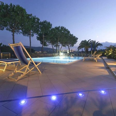 Il Porto Trilocale Nr.7 Porto Azzurro Exterior foto