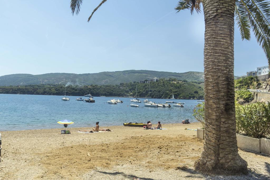 Il Porto Trilocale Nr.7 Porto Azzurro Exterior foto
